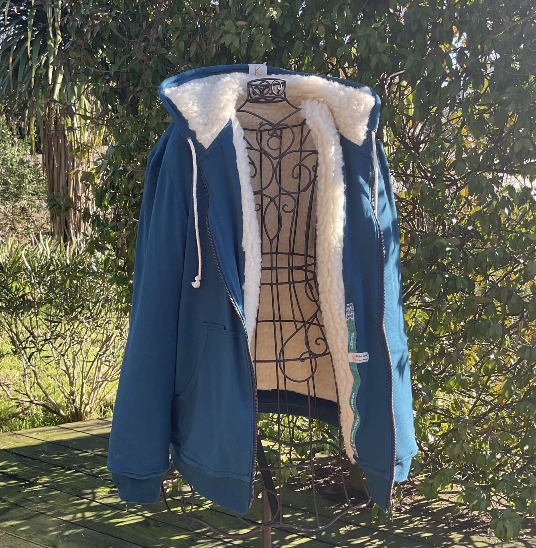 Sweat zippé doublé en 100% toison de mouton