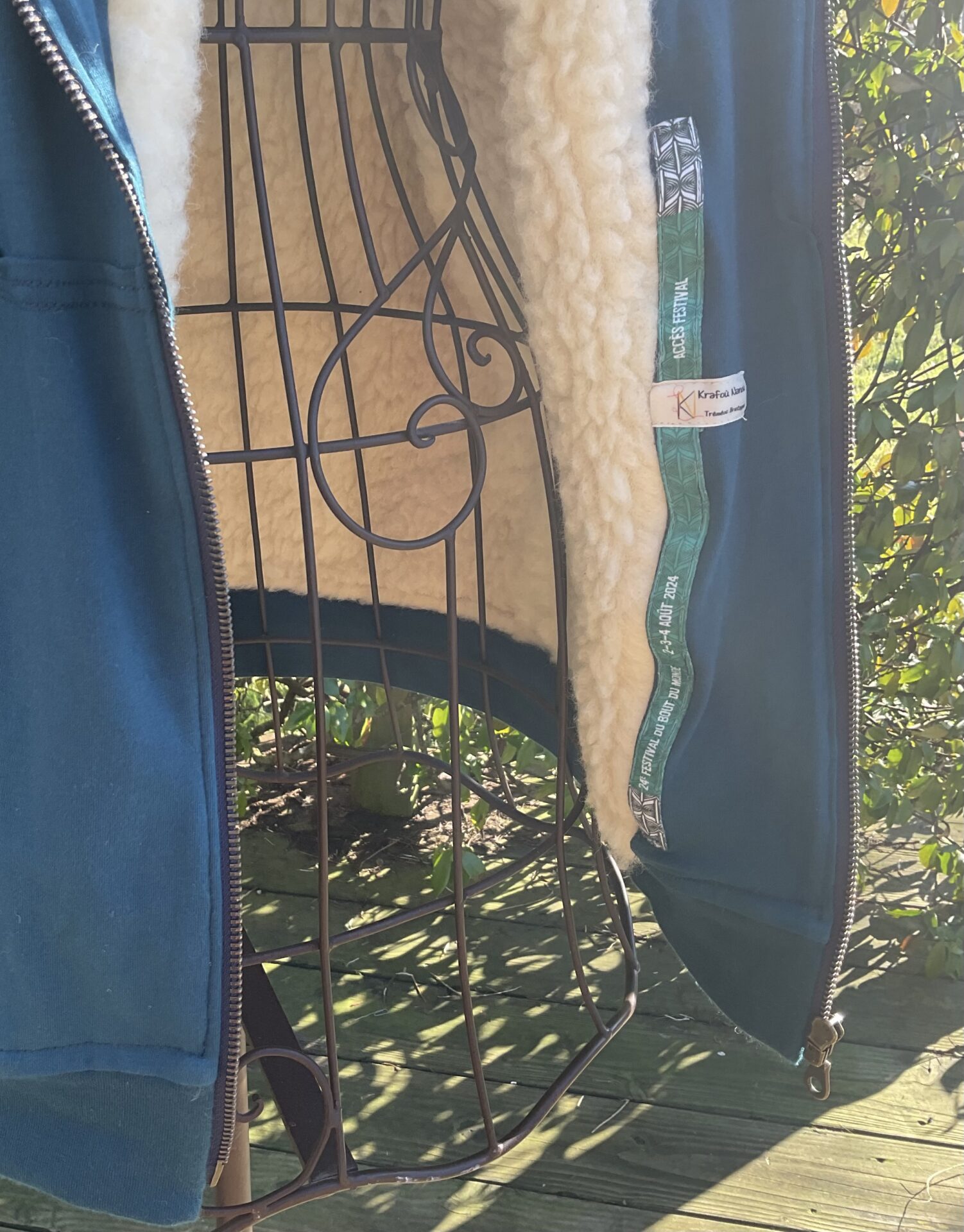 Sweat zippé doublé en 100% toison de mouton